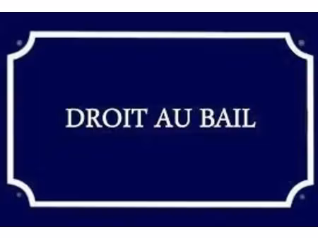 les sables d'olonne (85)  à vendre droit au bail de 270m2  emplacement premium