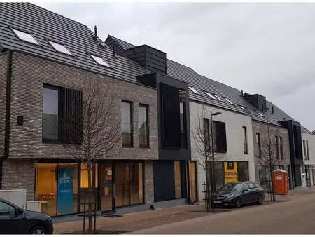 residentie sagrato - laatste handelsruimte beschikbaar in het centrum van nieuwerkerken à 