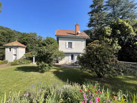 maison 140m2 avec piscine et terrain de 3800m2