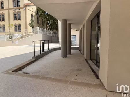location commerce 112 m² à toulon (83000)