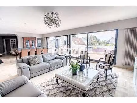 vente maison à donville-les-bains (50350) : à vendre / 286m² donville-les-bains