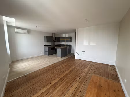 appartement t5 à louer avec cour et garage