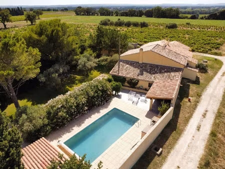 vente maison 8 pièces 280 m² vacqueyras (84190)