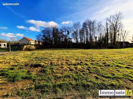 terrain 1226 m² hermeray