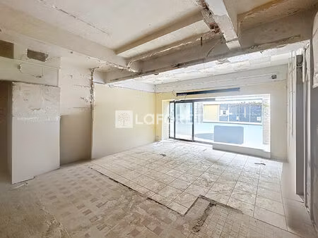 local commercial flers 83 m²