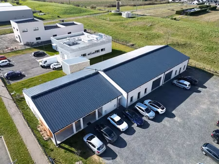 vente locaux professionnels à amboise (37400)  583 000 €