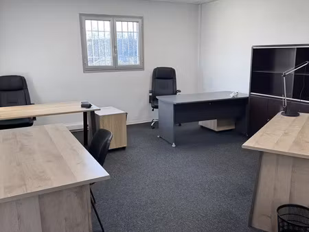 a louer  cenon proche rocade bureaux 122 m2