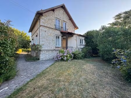 maison 6 pièces - 134 m2- freneuse 78840- 4 chambres