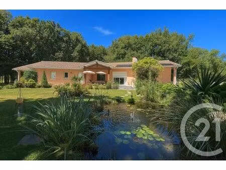 maison à vendre - 9 pièces - 147 m2 - jau dignac et loirac - 33 - aquitaine