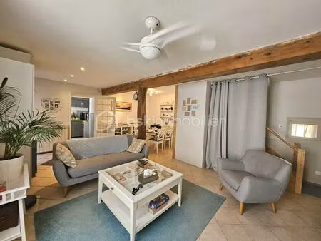 maison de village de 135 m² à castelnau-d'arbieu