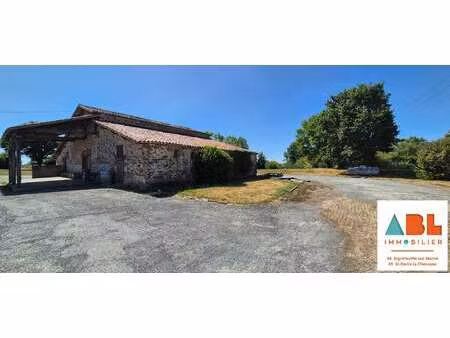 vente maison aux brouzils (85260) : à vendre / 220m² les brouzils