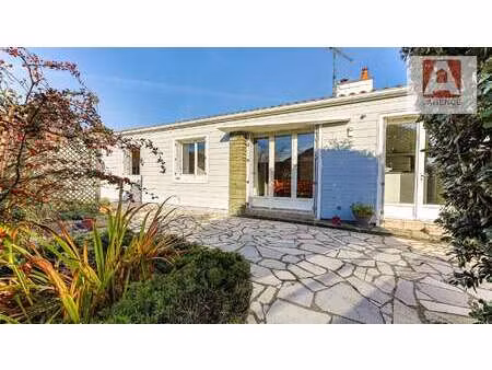 vente maison à saint-gilles-croix-de-vie croix de vie (85800) : à vendre / 129m² saint-gil