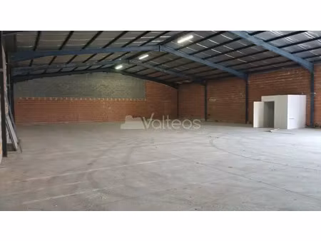 local d'activite / stockage a louer