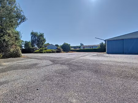 terrain constructible de 700 m2 à chemillé en anjou