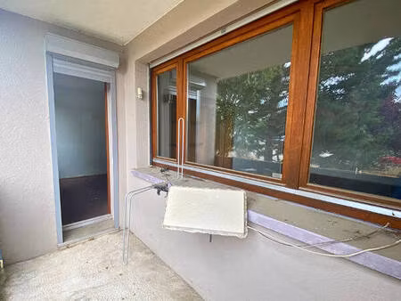 appartement 2 pièces 53 m² à rénover