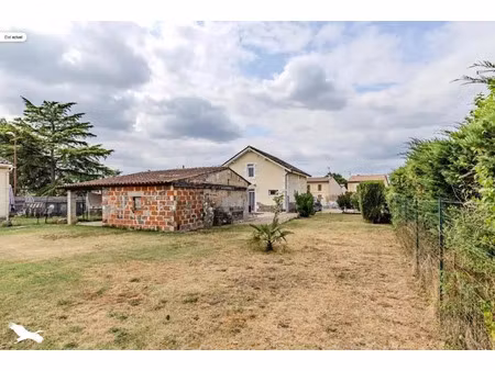 vente maison 3 pièces 98 m² le pizou (24700)