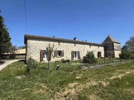 vente propriété 4 pièces 100 m² à saint-pardoux-isaac (47800)  270 000 €