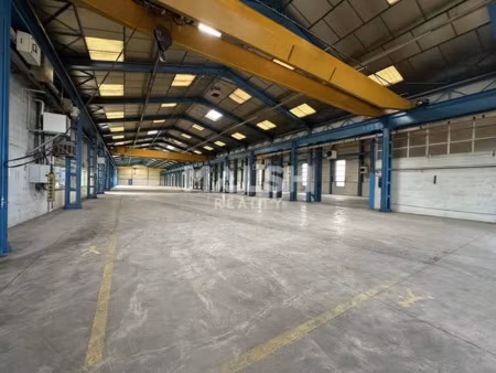 bâtiment d'activités à jassans riottier - a vendre - 4 185 m²