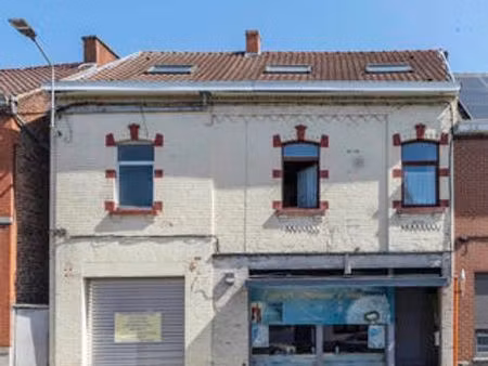 immeuble mixte - 5 studios + rdc commercial