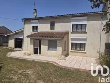 vente maison à saint-gervais (33240) : à vendre / 180m² saint-gervais