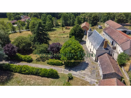 à 20km de sarlat et 13km de gourdon - périgord noir