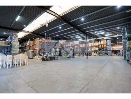 location local commercial