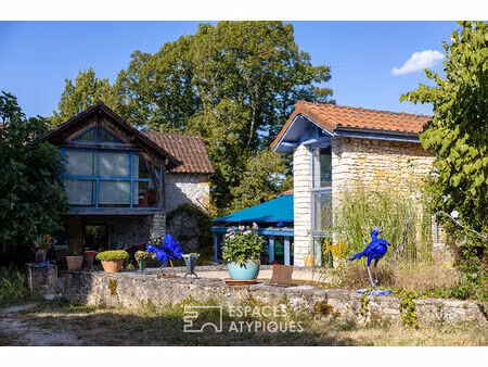 maison atypique et son atelier d'artiste