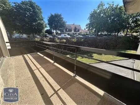 location appartement 4 pièces 146 m² à montaigu-vendée (85600)