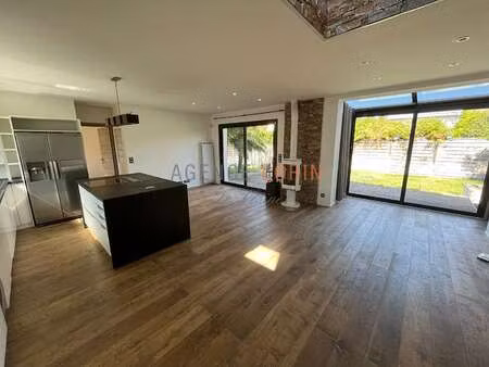 maison de luxe à louer au pecq : 3 600 €/mois | 120m²