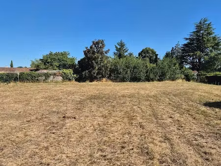 vente terrain 798 m² à voeuil-et-giget (16400)  59 000 €