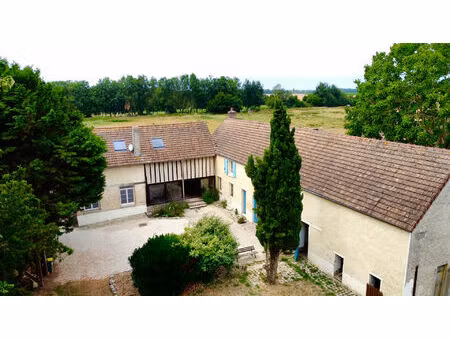 à vendre - maison de charme dans ancien corps de ferme - flexanville (78)
