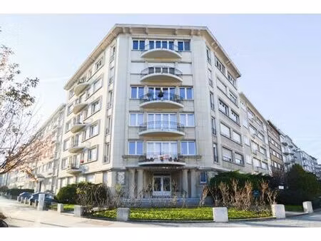 somptueux appartement proche de roosevelt  bois de la cambre
