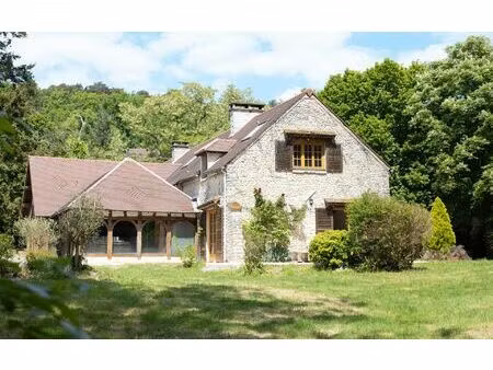 maison buno-bonnevaux 270 m² t-5 à vendre  535 000 €