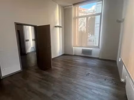 location locaux professionnels à mulhouse (68100)  1 600 €