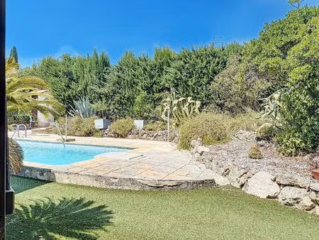 villa 89m² climatisée avec piscine et garage