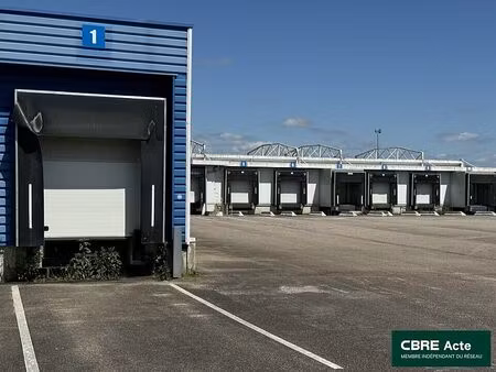 vente entrepôt / local d'activités jarny 6 057 m²