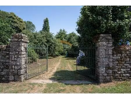 maison de luxe à vendre à treffléan : 680 000 €