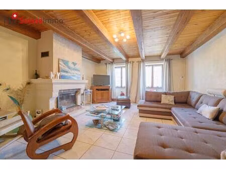 vente maison 7 pièces 174 m² désandans (25750)