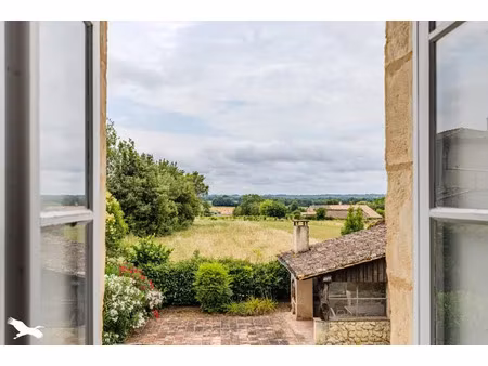 vente maison 9 pièces 188 m² à vayres (33870)  333 000 €