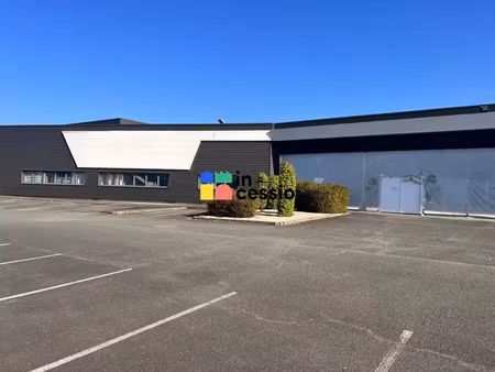 superbe plateforme logistique 8000 m2 environ a vendre ou a loue