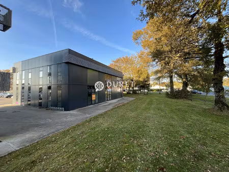 location local professionnel 42m² challans 85300