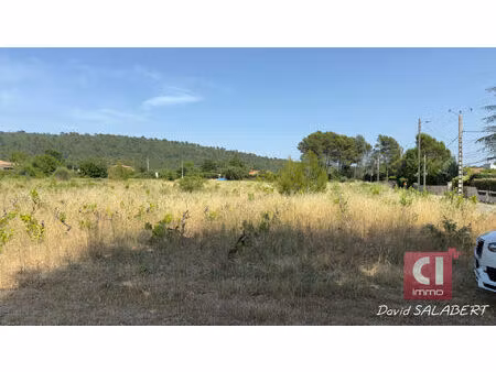 exclusivité - terrain constructible - 1654m² - garéoult (83136)