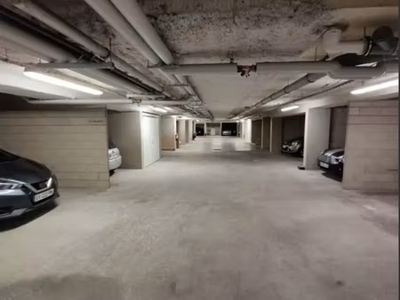 box à louer rue cousté cachan