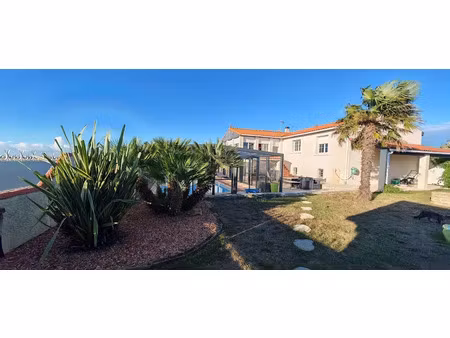 vente maison 6 pièces 196 m² à esnandes (17137)  595 000 €