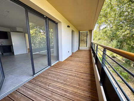 appartement 3 pièces 62m² + balcon + 2 parking ! escalquens