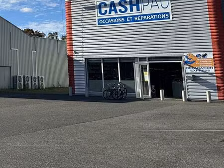 location boutique/local commercial 300 m²