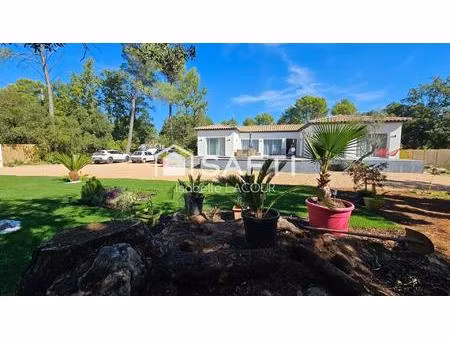 villa d’exception  achevée en 2025 avec piscine