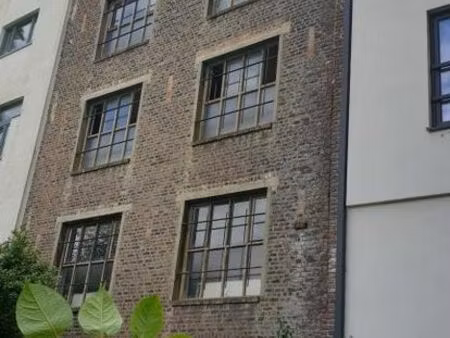 immeuble industriel (possibilité de logements)