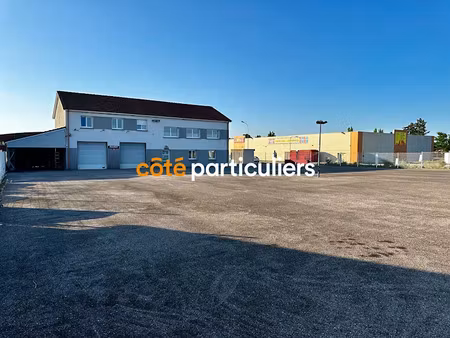 location locaux professionnels 135 m² à charmes (88130)  2 350 €
