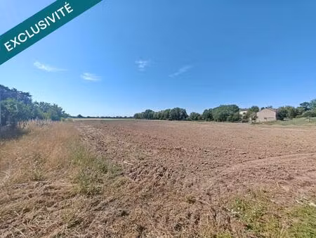 terrain plat constructible de 1193 m² sur la commune de chemilly